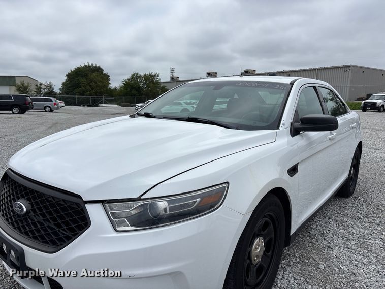 image for item NM9909 2017 Ford Taurus Police Interceptor 