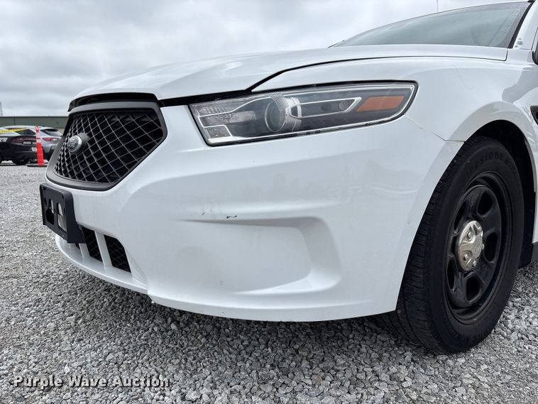 image for item NM9909 2017 Ford Taurus Police Interceptor 