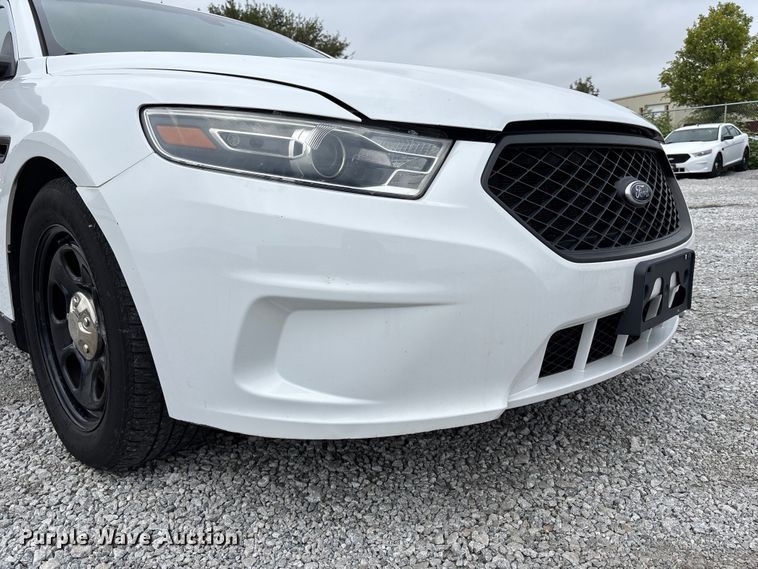 image for item NM9909 2017 Ford Taurus Police Interceptor 