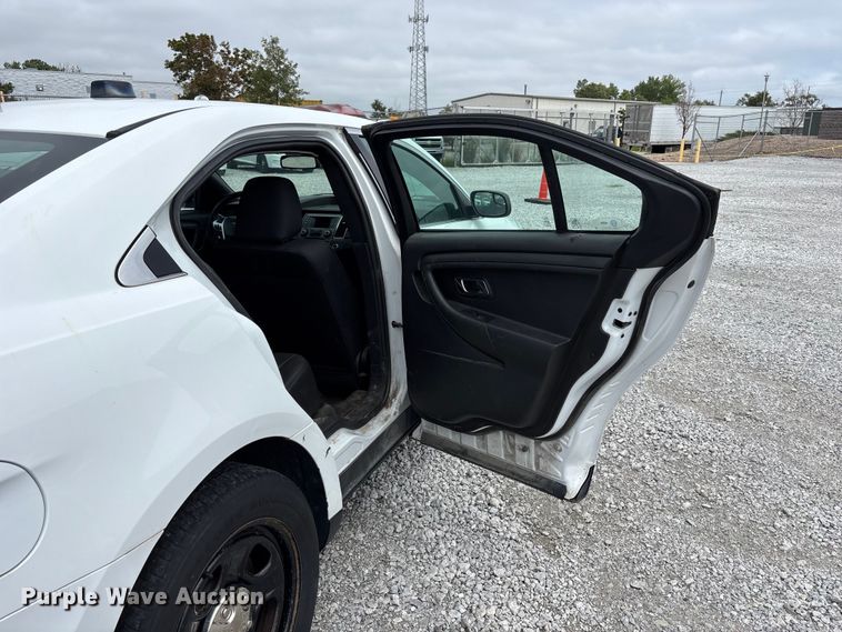 image for item NM9909 2017 Ford Taurus Police Interceptor 