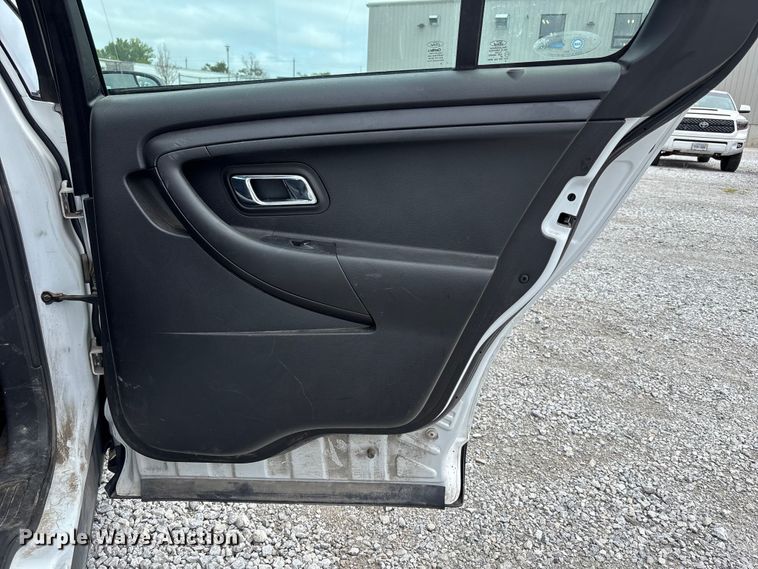 image for item NM9909 2017 Ford Taurus Police Interceptor 