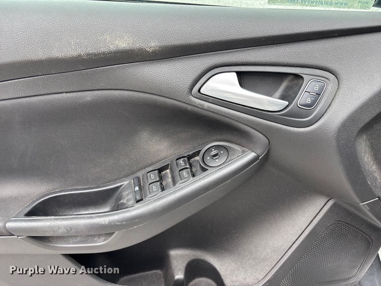 image for item NM9910 2017 Ford Focus 