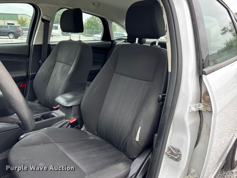 image for item NM9910 2017 Ford Focus 