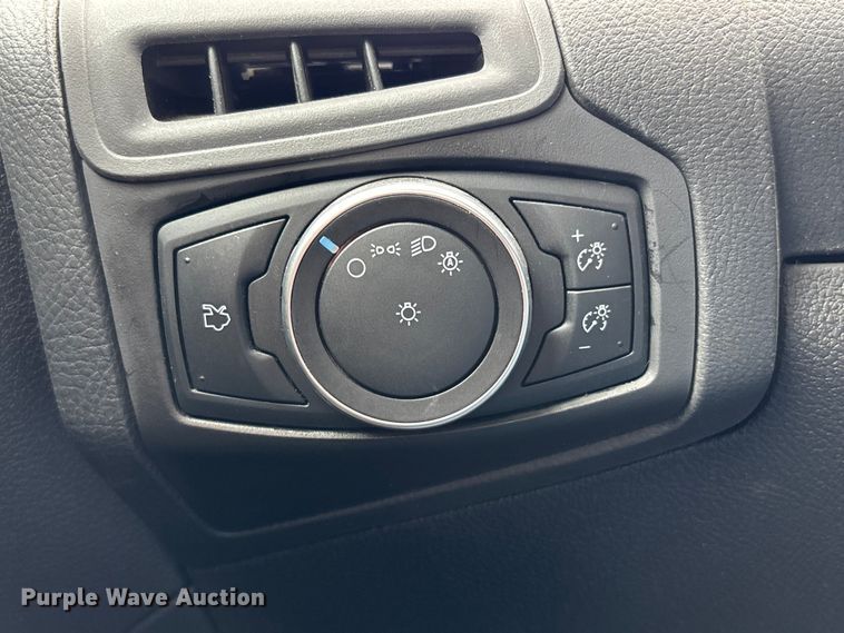 image for item NM9910 2017 Ford Focus 