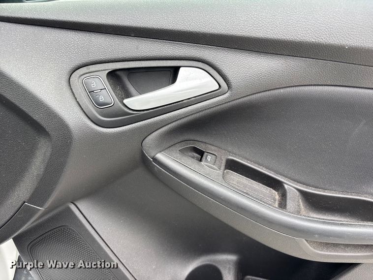 image for item NM9910 2017 Ford Focus 