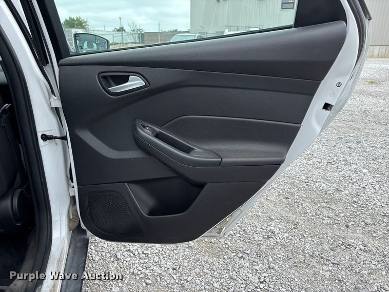 image for item NM9910 2017 Ford Focus 