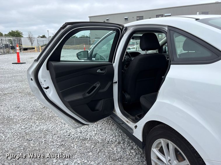 image for item NM9910 2017 Ford Focus 