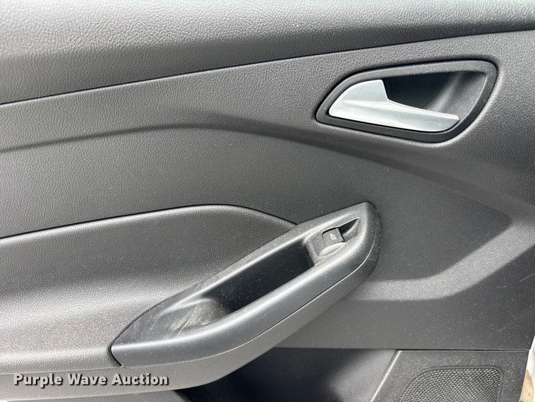 image for item NM9910 2017 Ford Focus 