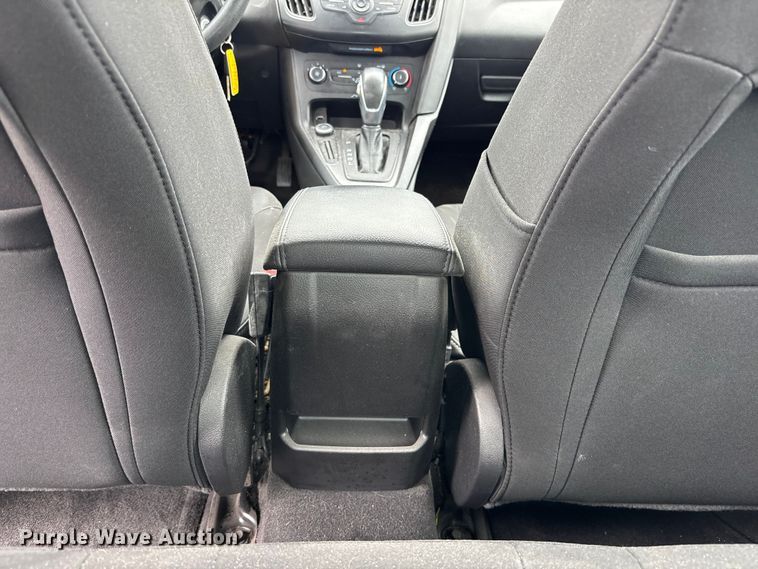 image for item NM9910 2017 Ford Focus 