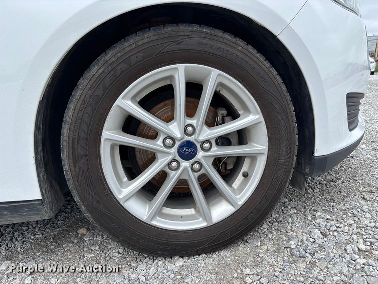 image for item NM9910 2017 Ford Focus 