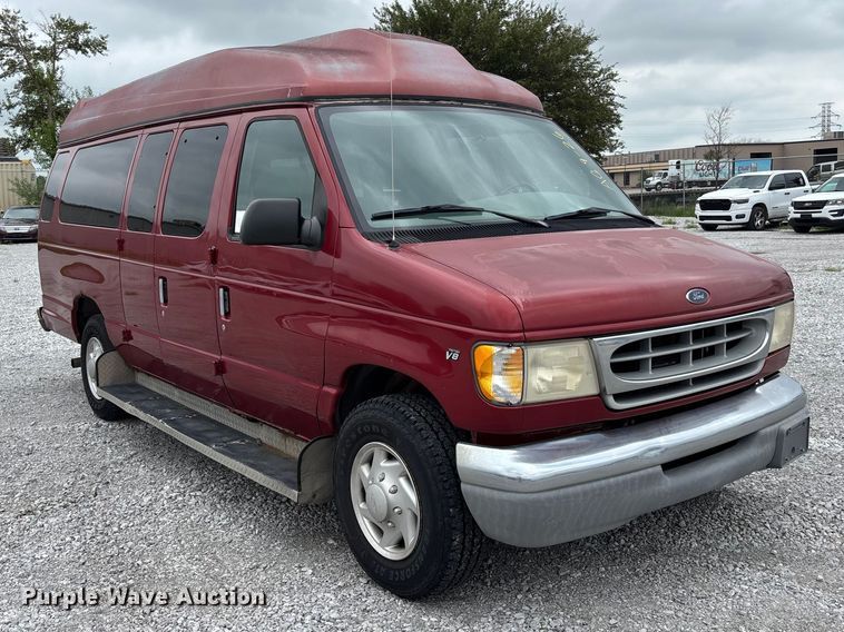 image for item NM9911 1999 Ford E350 van
