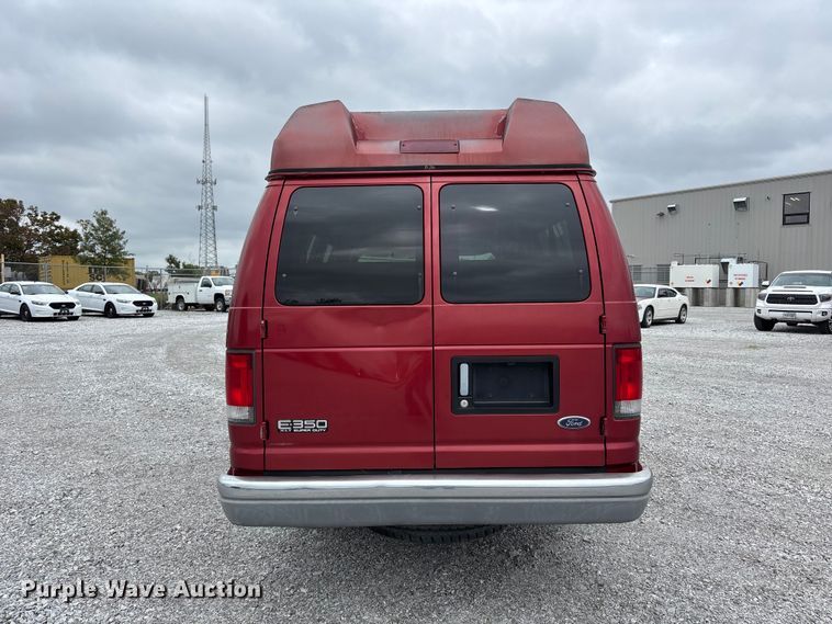 image for item NM9911 1999 Ford E350 van