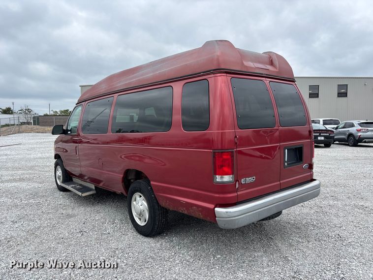 image for item NM9911 1999 Ford E350 van