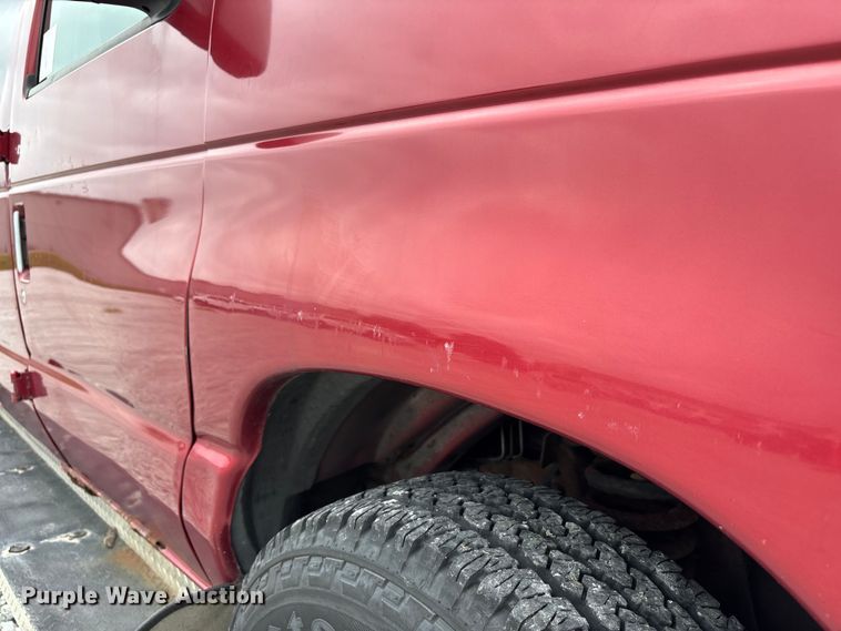 image for item NM9911 1999 Ford E350 van