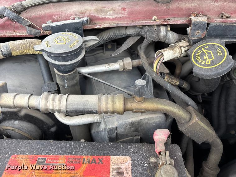 image for item NM9911 1999 Ford E350 van