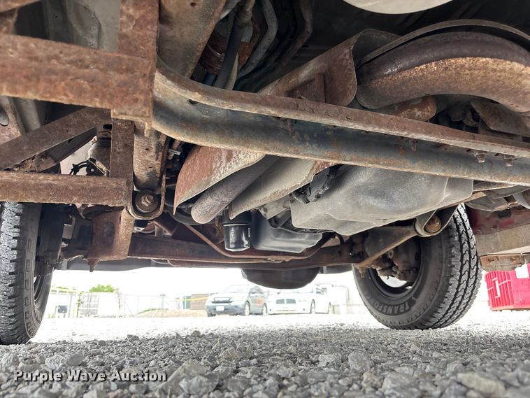 image for item NM9911 1999 Ford E350 van