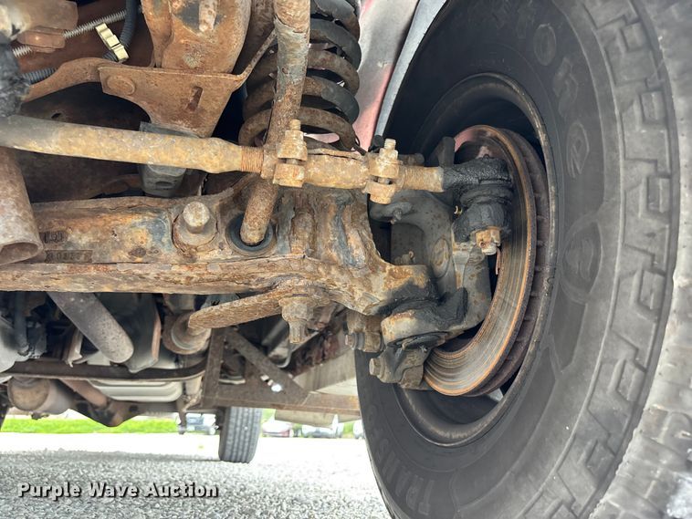 image for item NM9911 1999 Ford E350 van