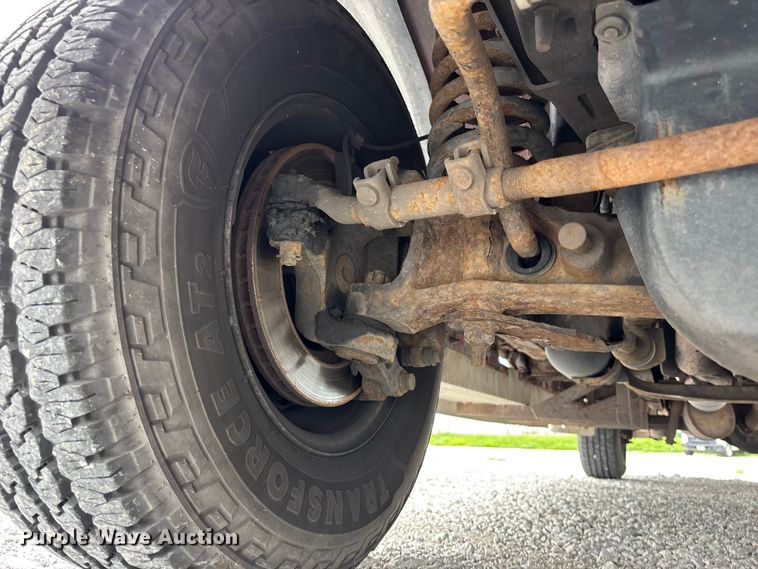 image for item NM9911 1999 Ford E350 van