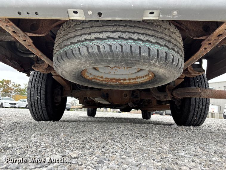 image for item NM9911 1999 Ford E350 van