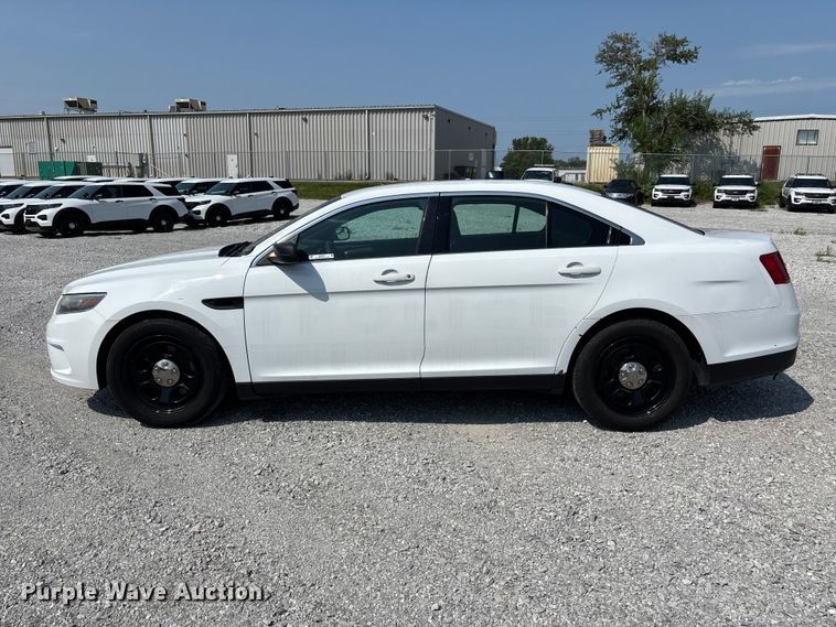 image for item NM9913 2017 Ford Taurus Police Interceptor 