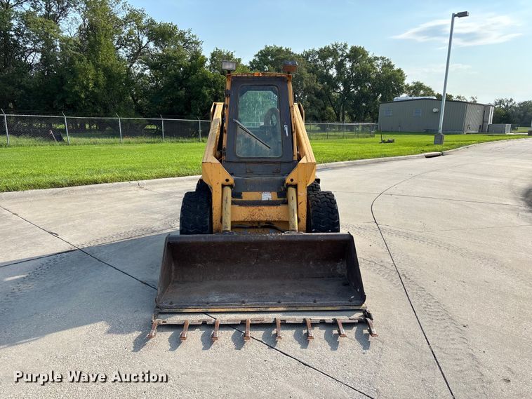 image for item NM9920 1991 Gehl SL5625 skid steer loader
