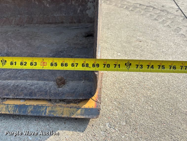 image for item NM9920 1991 Gehl SL5625 skid steer loader