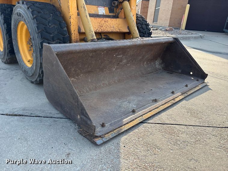 image for item NM9920 1991 Gehl SL5625 skid steer loader