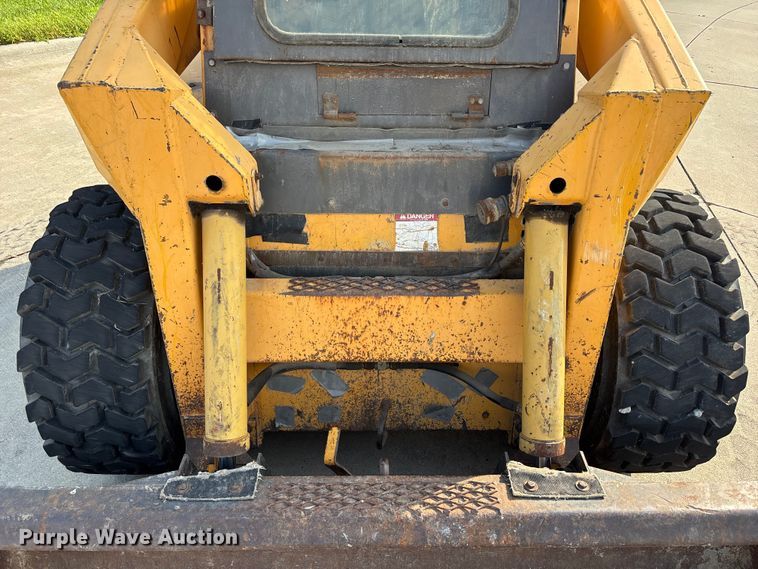image for item NM9920 1991 Gehl SL5625 skid steer loader