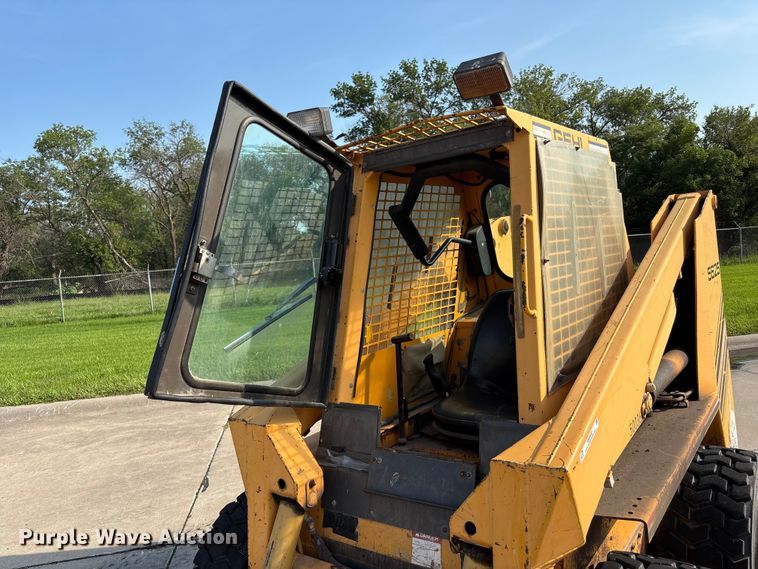 image for item NM9920 1991 Gehl SL5625 skid steer loader