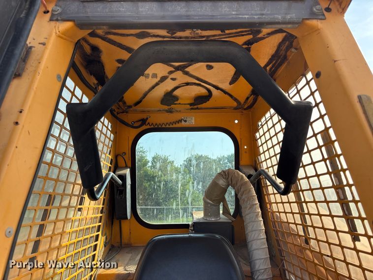 image for item NM9920 1991 Gehl SL5625 skid steer loader