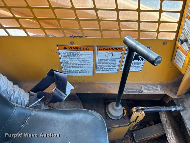 image for item NM9920 1991 Gehl SL5625 skid steer loader