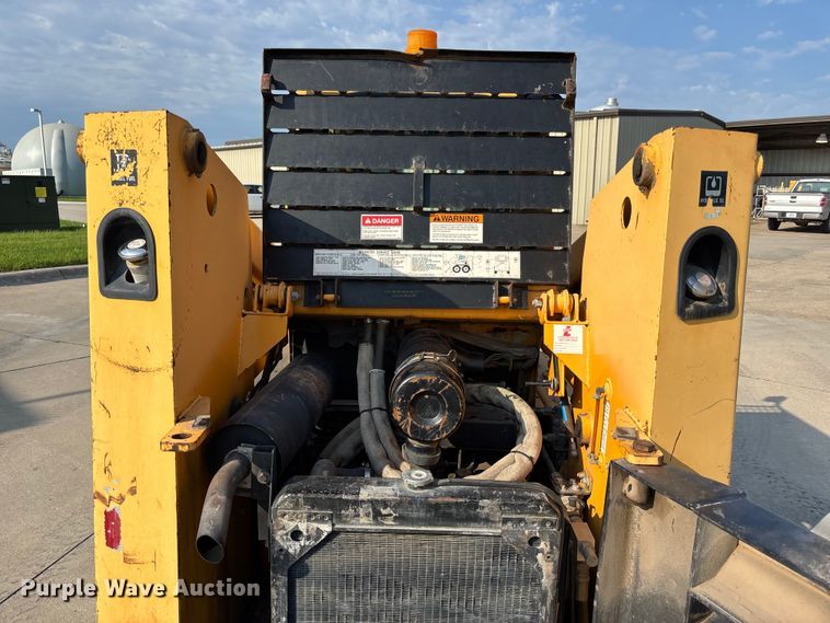 image for item NM9920 1991 Gehl SL5625 skid steer loader