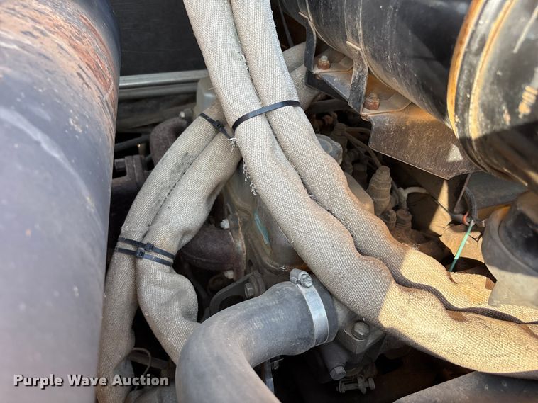 image for item NM9920 1991 Gehl SL5625 skid steer loader