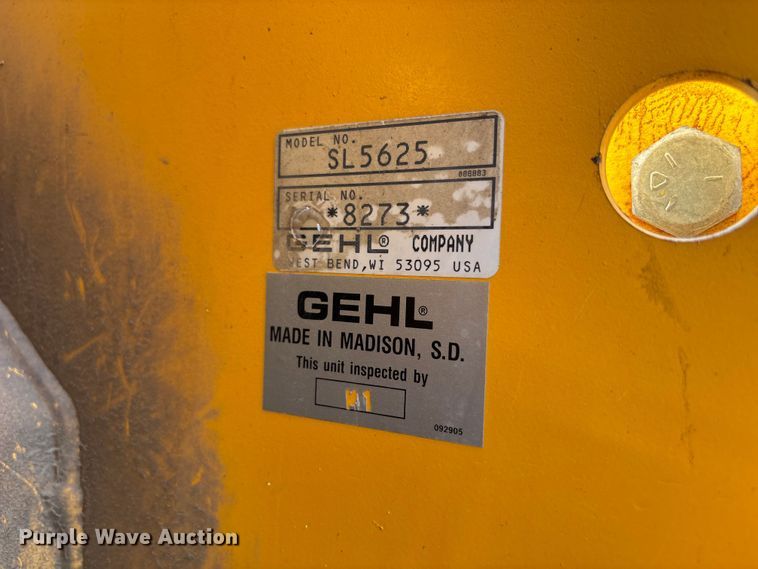 image for item NM9920 1991 Gehl SL5625 skid steer loader