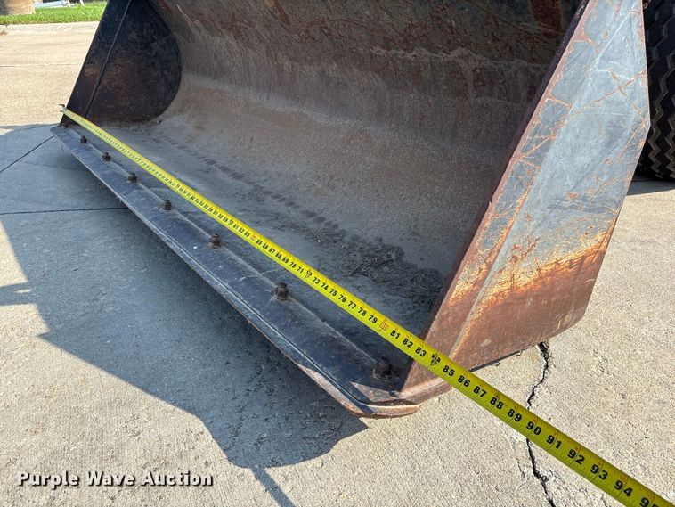 image for item NM9921 1990 Ford 250C tractor