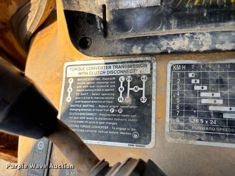image for item NM9921 1990 Ford 250C tractor