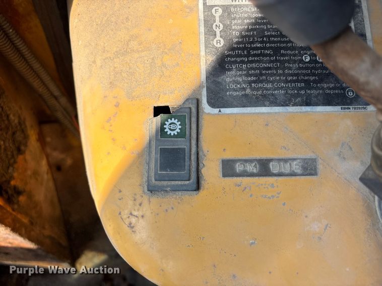 image for item NM9921 1990 Ford 250C tractor