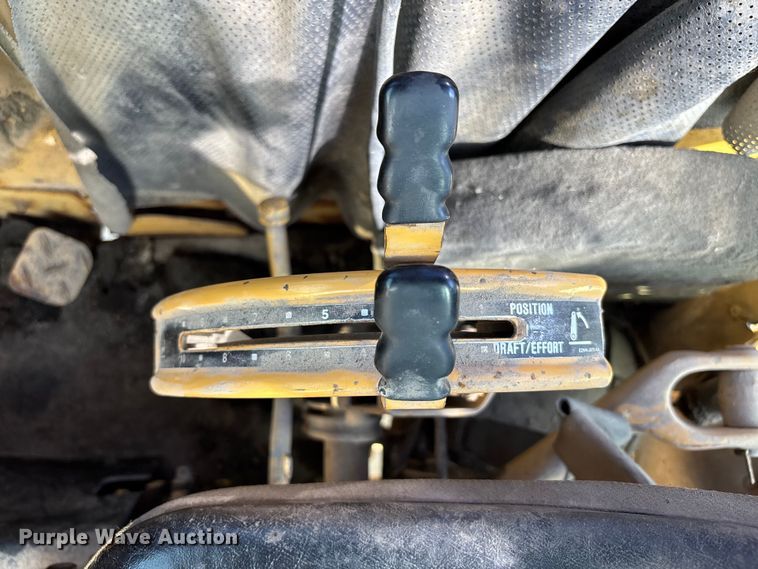 image for item NM9921 1990 Ford 250C tractor