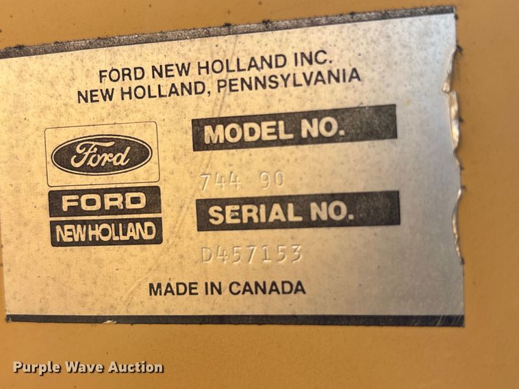 image for item NM9921 1990 Ford 250C tractor