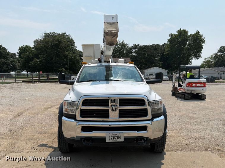 image for item OE9669 2012 Ram 5500 HD bucket truck