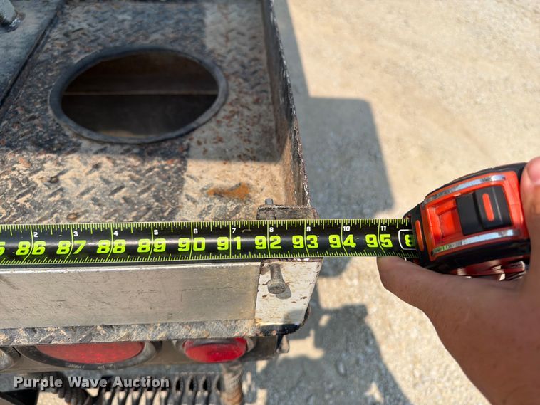 image for item OE9669 2012 Ram 5500 HD bucket truck