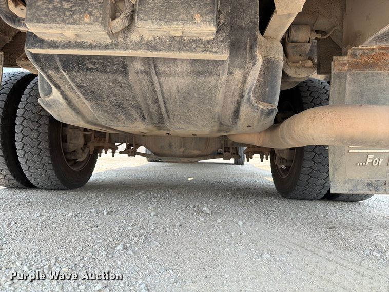 image for item OE9669 2012 Ram 5500 HD bucket truck