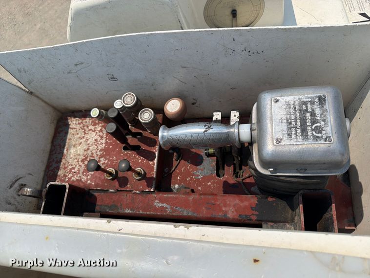 image for item OE9669 2012 Ram 5500 HD bucket truck