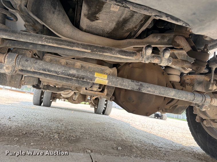 image for item OE9669 2012 Ram 5500 HD bucket truck