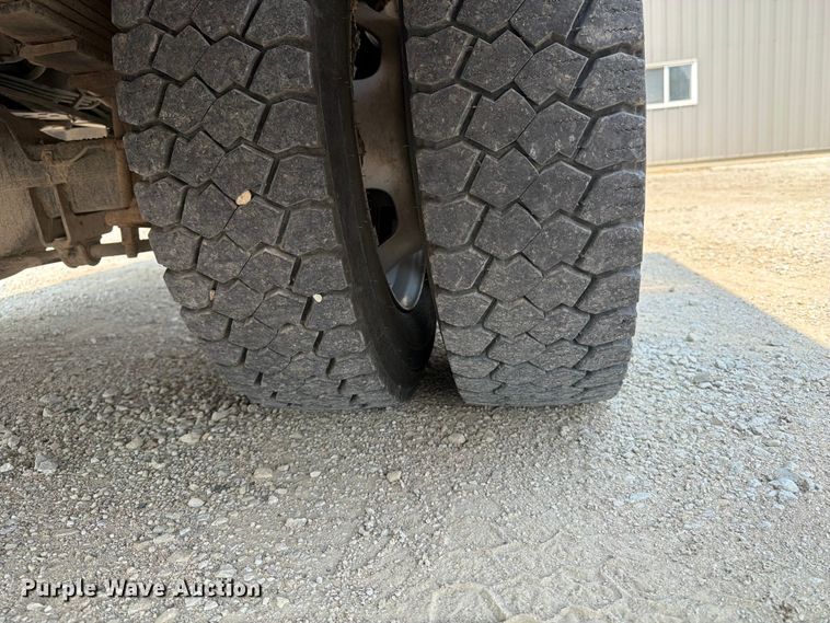 image for item OE9669 2012 Ram 5500 HD bucket truck