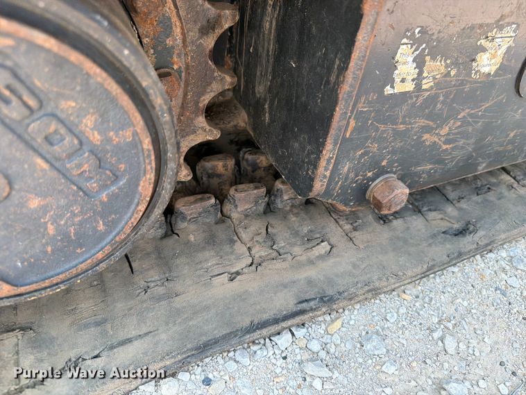 image for item OE9670 2002 Bobcat 328D mini excavator