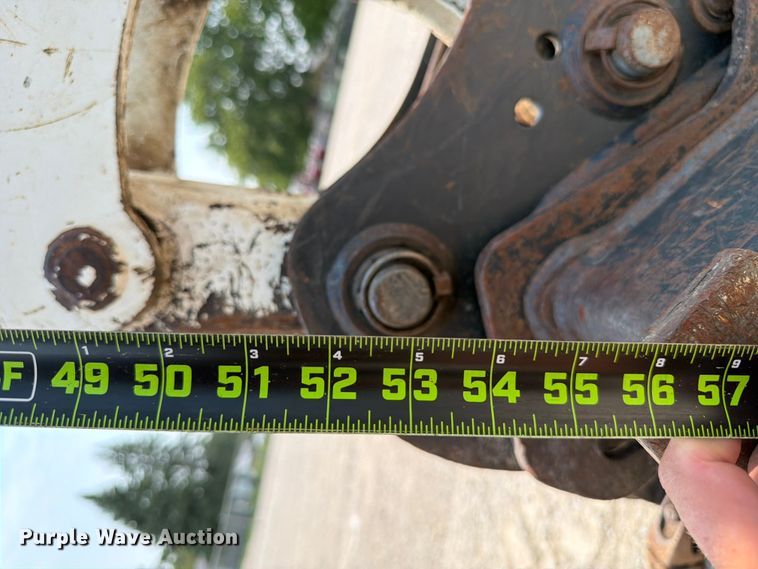 image for item OE9670 2002 Bobcat 328D mini excavator