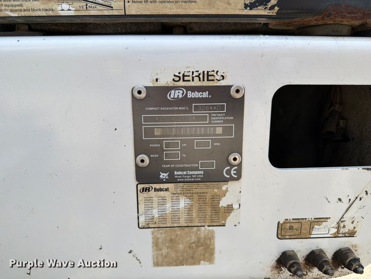 image for item OE9670 2002 Bobcat 328D mini excavator