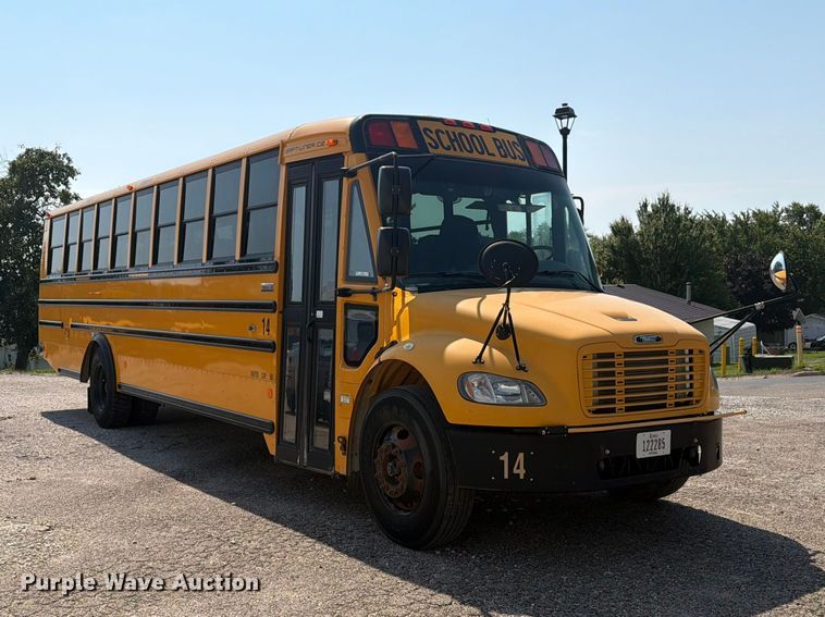 image for item OE9694 2014 Freightliner school bus