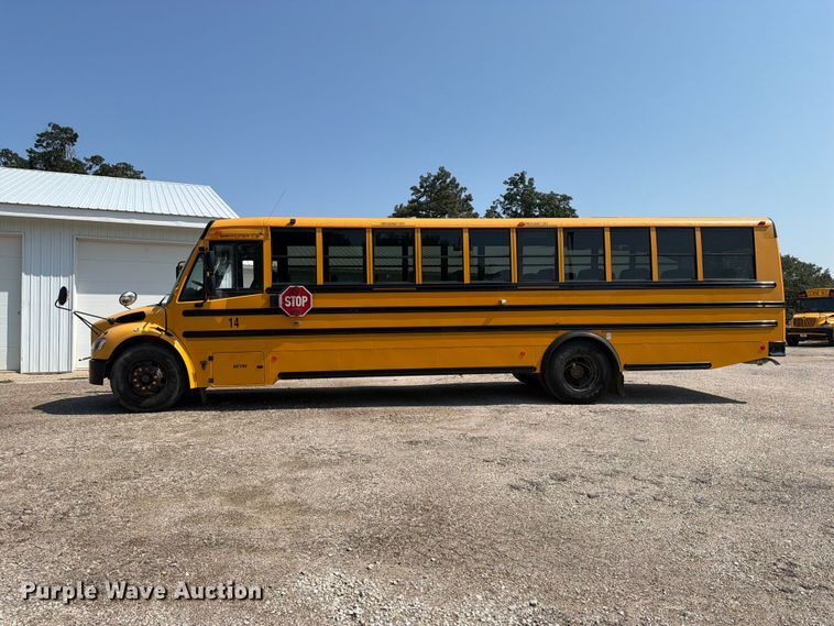 image for item OE9694 2014 Freightliner school bus